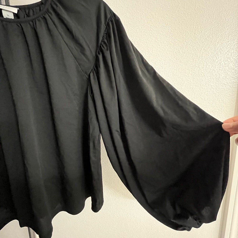 -SOLD- Puff Sleeve Top